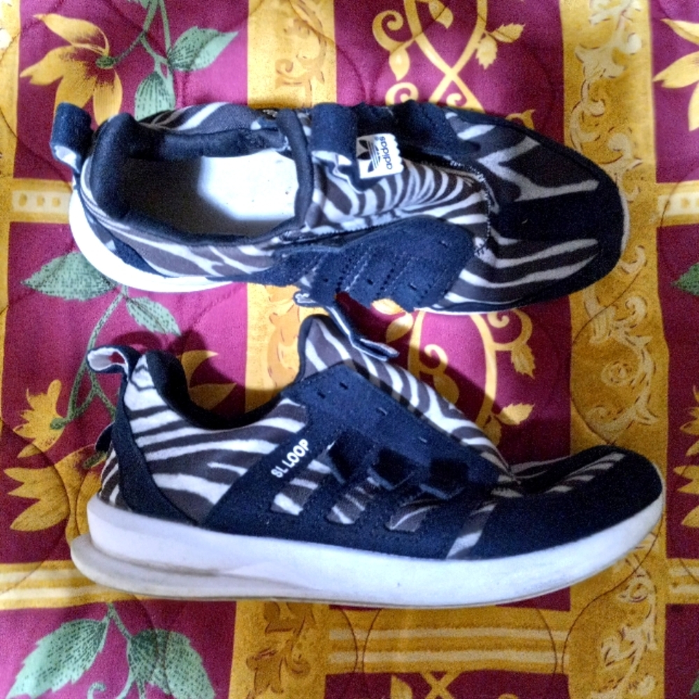 ADIDAS SL LOOP Black & White 🦓 animal print athletic shoes 8.